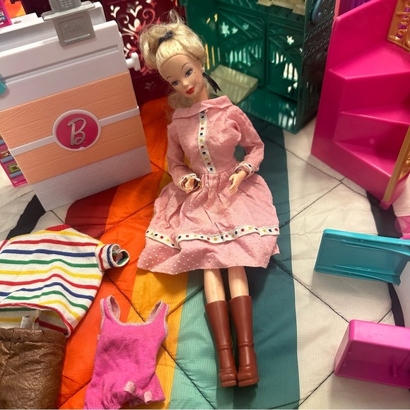 Vintage- now Barbie huge lot! Collectible hard to find - Picture 3 of 16